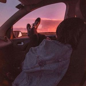 收听Five Minutes More的Distance歌词歌曲