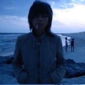ezzie4em的專輯explore (feat. Bugga) [Explicit]