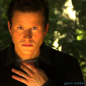 ดาวน์โหลดและฟังเพลง Titanium (Instrumental) พร้อมเนื้อเพลงจาก Gavin Mikhail