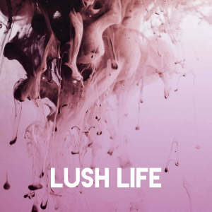 Dengarkan lagu Lush Life nyanyian Sassydee dengan lirik