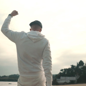 Listen to Plan B song with lyrics from DINHO