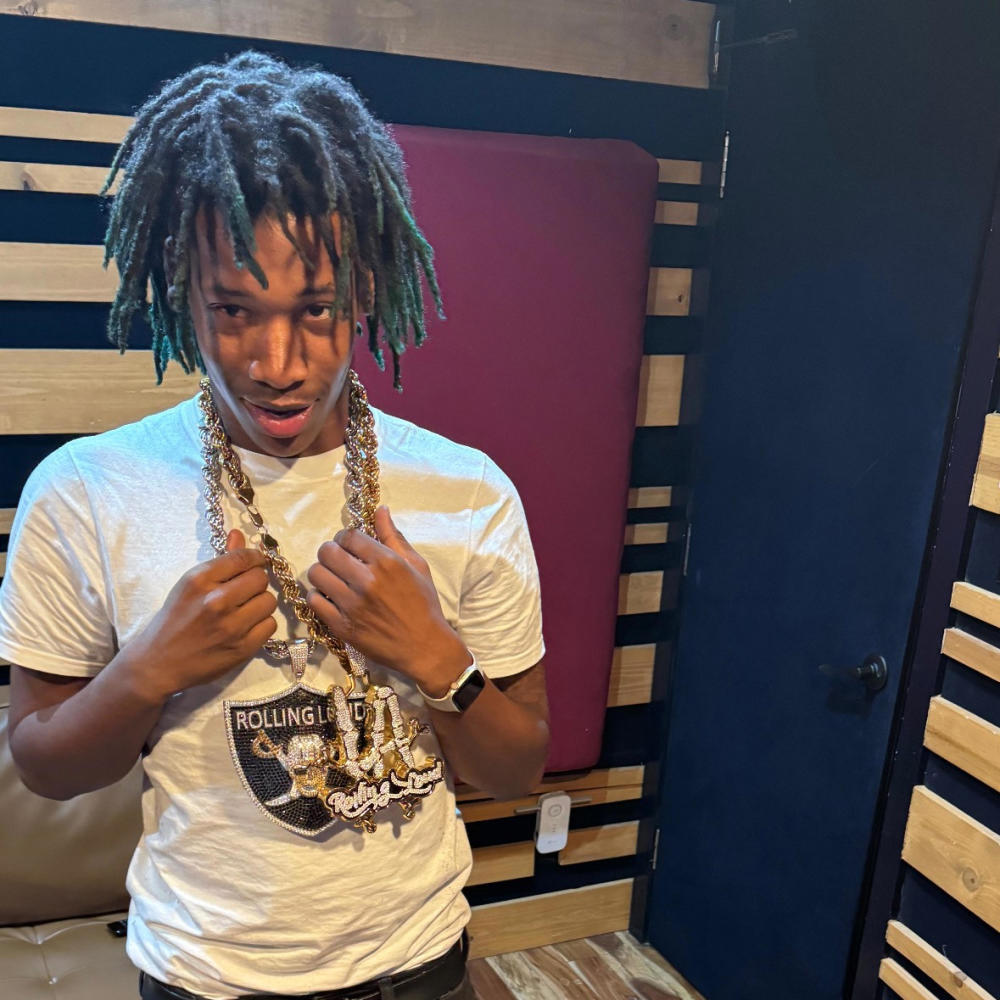 Catching Breeze (Explicit)