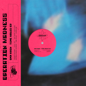 Dengarkan Distress Signal On Mars lagu dari DMX Krew dengan lirik