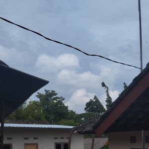 Listen to Ketawa Bareng Yok song with lyrics from dedek maulida