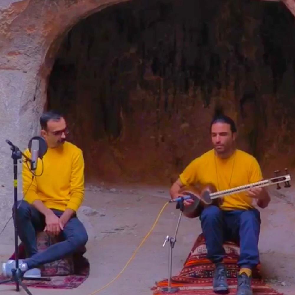 Iranian Tar-97 (Maraghe - Mehr Temple)