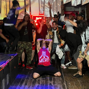 default playlist img