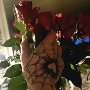 收聽Lil Liar的Love you for too long (Explicit)歌詞歌曲