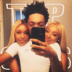 收聽Kha33的Top Of Cars (open verse) (Explicit)歌詞歌曲