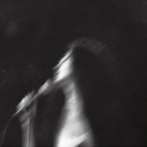 ดาวน์โหลดและฟังเพลง Move on Fast พร้อมเนื้อเพลงจาก Yoko Ono