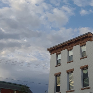 收聽Dweeb的Tomorrow歌詞歌曲