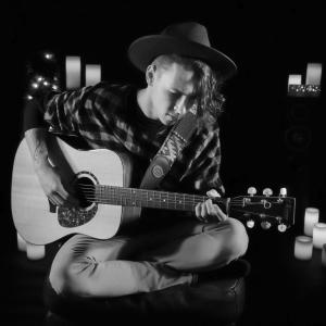 Listen to Lonely Christmas song with lyrics from Jack Hobbs