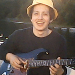 Dengarkan Beach House lagu dari boy pablo dengan lirik