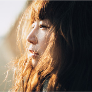 ดาวน์โหลดและฟังเพลง Sayonara Bystander พร้อมเนื้อเพลงจาก YUKI