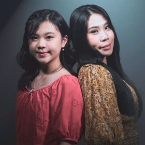 Listen to Kalau Bukan Tuhan song with lyrics from Clarisa Dewi
