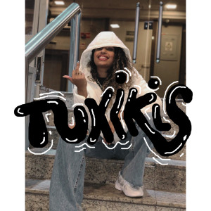 收聽Cristal的Tukikis歌詞歌曲
