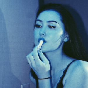 收听Angelina Corbin的Not Your Girl (Explicit)歌词歌曲