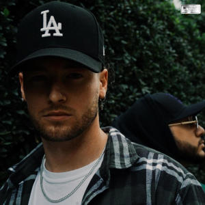 ดาวน์โหลดและฟังเพลง Things Changed (feat. ZU) (Explicit) พร้อมเนื้อเพลงจาก Alex Richy