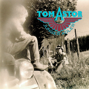 ดาวน์โหลดและฟังเพลง Redneck Riviera พร้อมเนื้อเพลงจาก Tom Astor