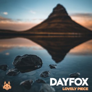 ดาวน์โหลดและฟังเพลง Lovely Piece พร้อมเนื้อเพลงจาก DayFox