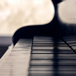Dengarkan The Reason Why lagu dari Jurrivh dengan lirik