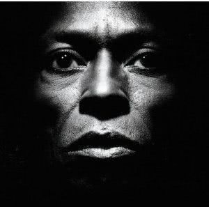 收聽Miles Davis的Tutu (Remastered Version)歌詞歌曲