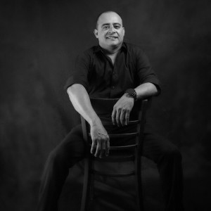 Listen to El Reemplazo song with lyrics from Luis Gonzalez