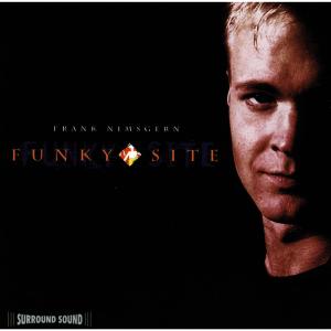 ดาวน์โหลดและฟังเพลง Race Of Hearts พร้อมเนื้อเพลงจาก Frank Nimsgern