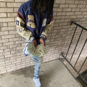 ดาวน์โหลดและฟังเพลง Taaaa (Explicit) พร้อมเนื้อเพลงจาก Quanbinladen