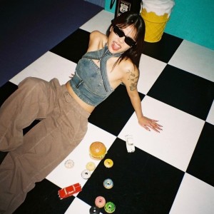 Album HOLD ON ME from MAYUMI.