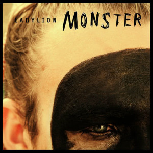 ดาวน์โหลดและฟังเพลง Monster พร้อมเนื้อเพลงจาก Ladylion