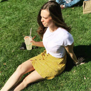 Dengarkan lagu Rain on Me nyanyian Brooke Ashlee dengan lirik