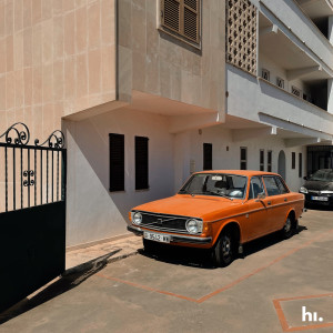 Listen to Golden Hour song with lyrics from Rien
