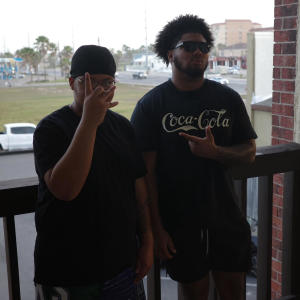 default playlist img