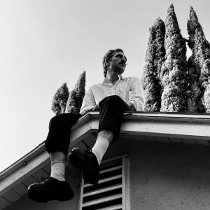 ดาวน์โหลดและฟังเพลง BLACK WIDOW LIGHTNING พร้อมเนื้อเพลงจาก Derek Ted