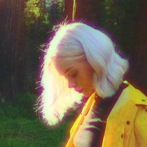 ดาวน์โหลดและฟังเพลง Chloe พร้อมเนื้อเพลงจาก Beard