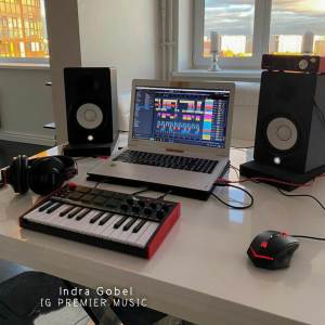 Dengarkan DJ REWRITE THE STARS ( FVNKY NIGHT ) lagu dari Indra Gobel dengan lirik