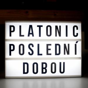 收听Platonic的Poslední dobou歌词歌曲