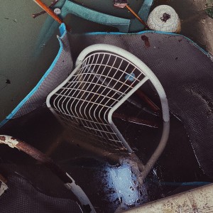 ดาวน์โหลดและฟังเพลง Close to Home พร้อมเนื้อเพลงจาก SENGA