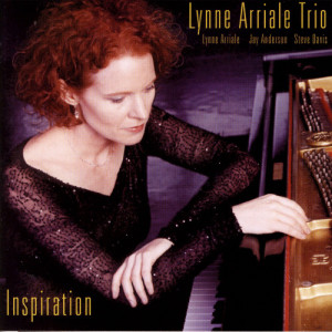 ดาวน์โหลดและฟังเพลง Feeling good พร้อมเนื้อเพลงจาก Lynne Arriale Trio