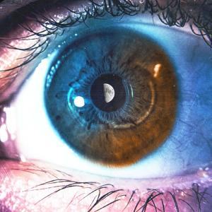 收聽Cilo的Fisso Negli Occhi歌詞歌曲