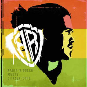 收聽Radio Riddler的Sideways歌詞歌曲
