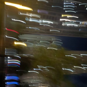 Listen to Fansile (完整版) song with lyrics from 周富坚