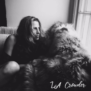 ดาวน์โหลดและฟังเพลง Live a Lie พร้อมเนื้อเพลงจาก LA Crowder