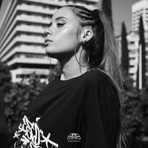Listen to 90 Retro (Explicit) song with lyrics from SANTA SALUT