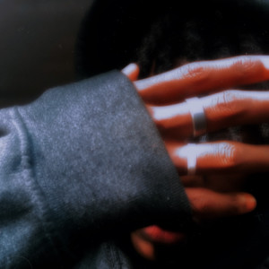 ดาวน์โหลดและฟังเพลง M.I.A (Explicit) พร้อมเนื้อเพลงจาก SYRYS