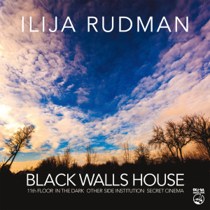 Black Walls House dari Ilija Rudman