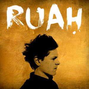 ดาวน์โหลดและฟังเพลง Holy พร้อมเนื้อเพลงจาก Michael Patrick Kelly