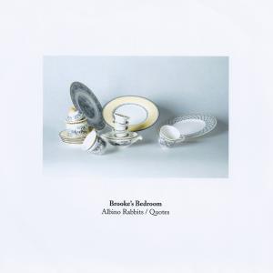 Albino Rabbits dari Brooke´s Bedroom