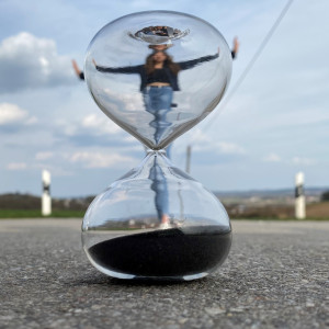 Listen to Against the Time song with lyrics from Sissa