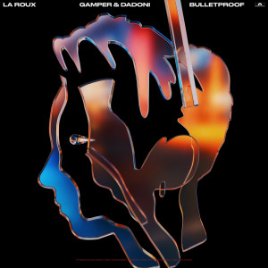 收聽La Roux的Bulletproof歌詞歌曲